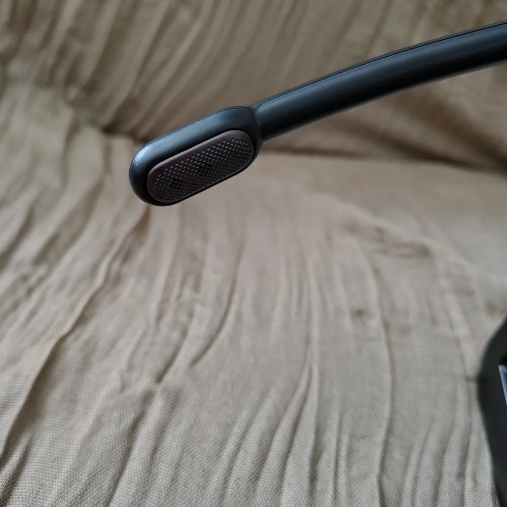 LEVN Bluetooth Headset LE-HS013 w Charging Stand USB Dongle Noise Canceling